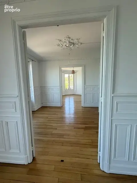 BELFORT - Vieille ville - MAGNIFIQUE HAUSSMANNIEN en parfait état. (VB3788) - photo 2