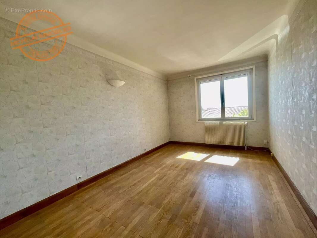 Maison à CORCELLES-EN-BEAUJOLAIS