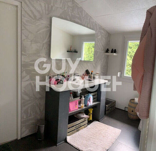 Maison à MONTSAUCHE-LES-SETTONS