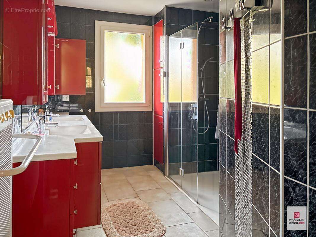 Maison à LA CHAPELLE-D&#039;ALIGNE