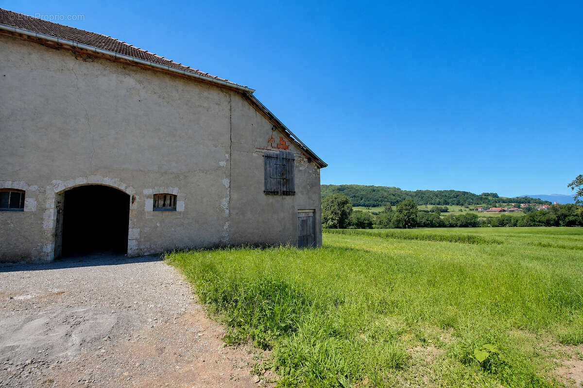 Maison 180 m² à Presilly  - photo 2