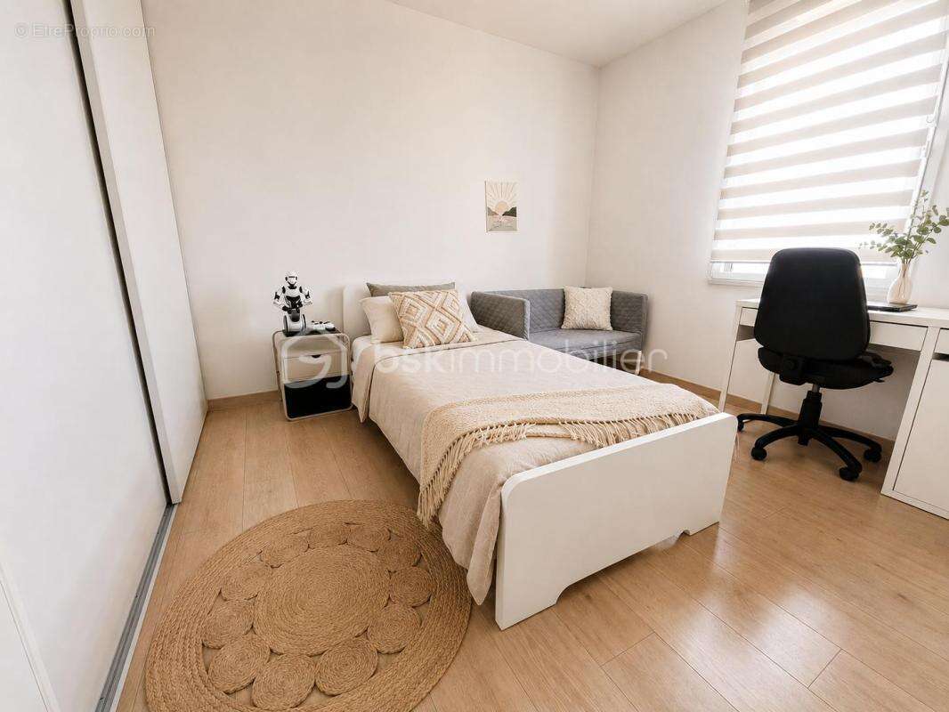 Maison à MONTAIGU