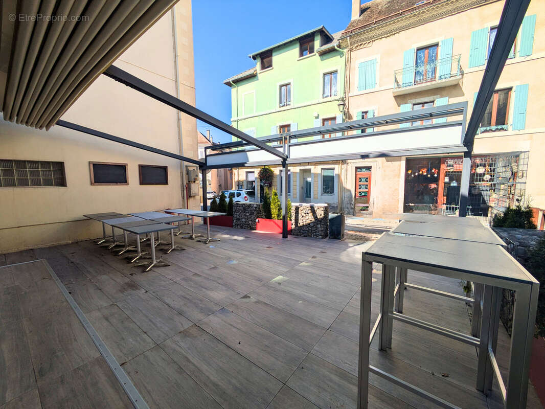 Commerce à SAINT-BONNET-EN-CHAMPSAUR