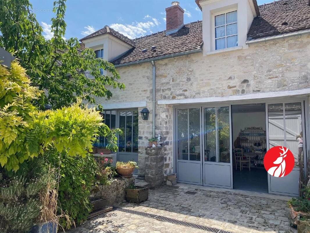 Maison à FONTAINEBLEAU