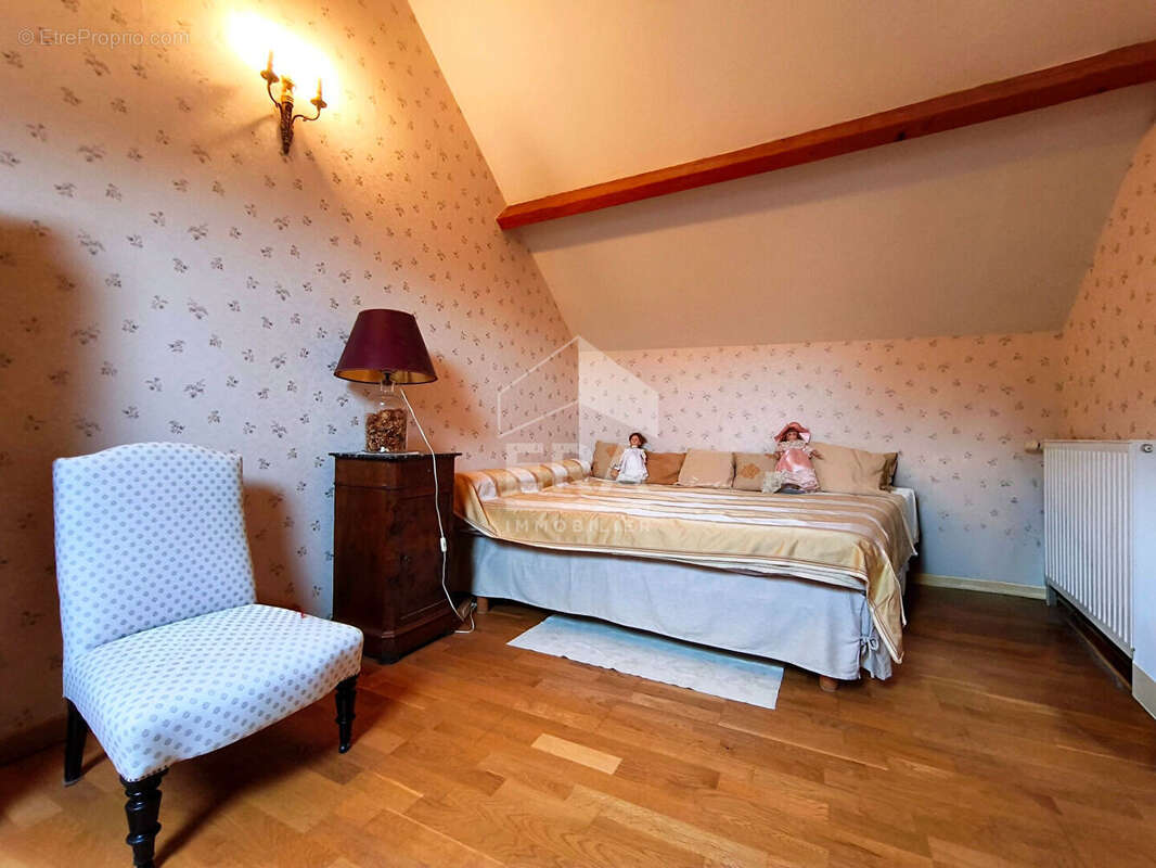 Maison à FONTAINE-LA-RIVIERE