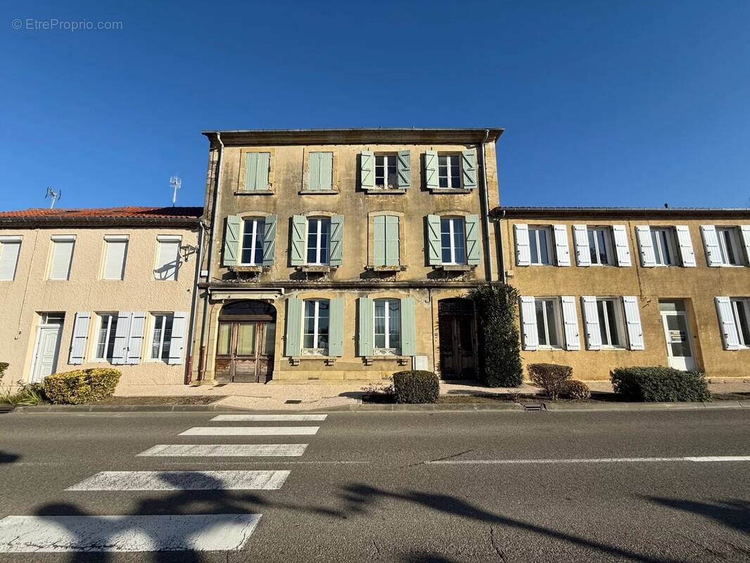 Maison à LE HOUGA