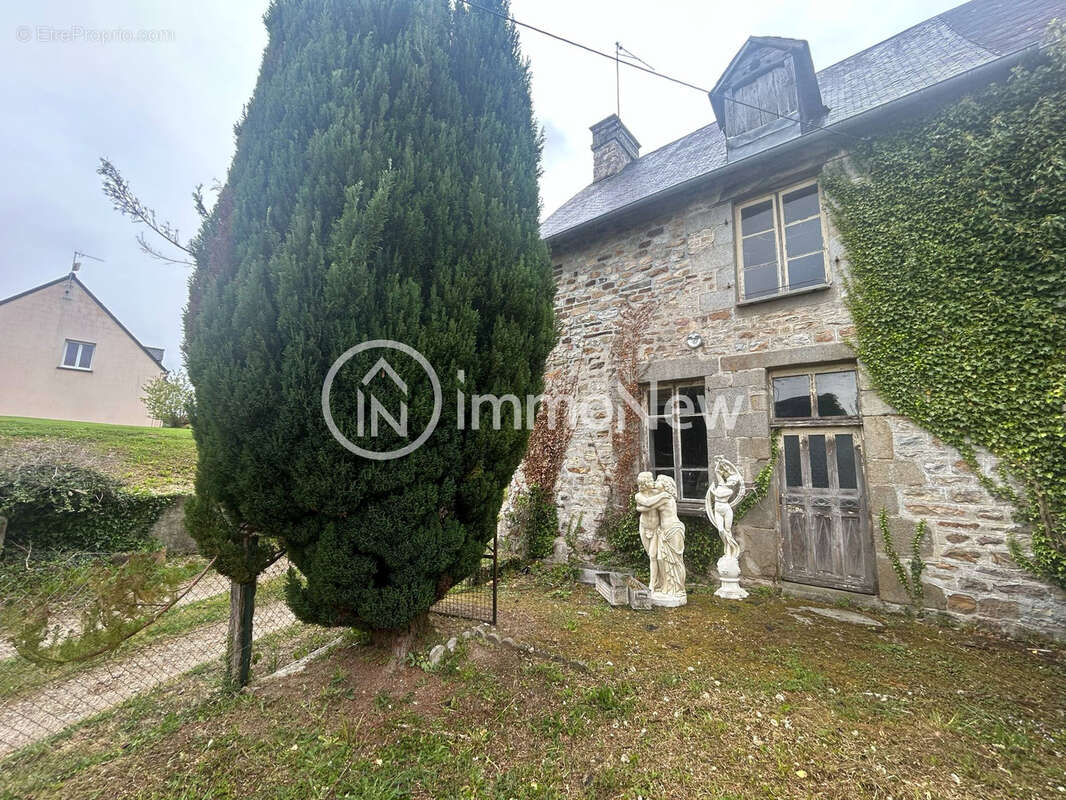 Maison à MORTAIN