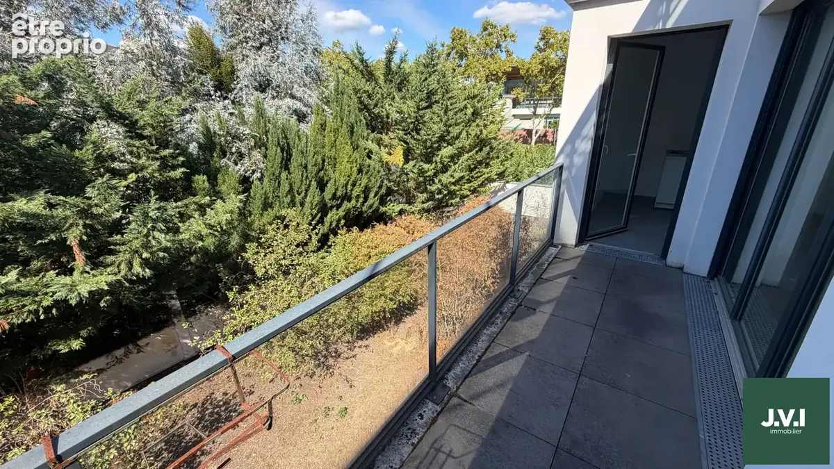Montmorency 2 pièces 63 m² avec balcon - photo 2