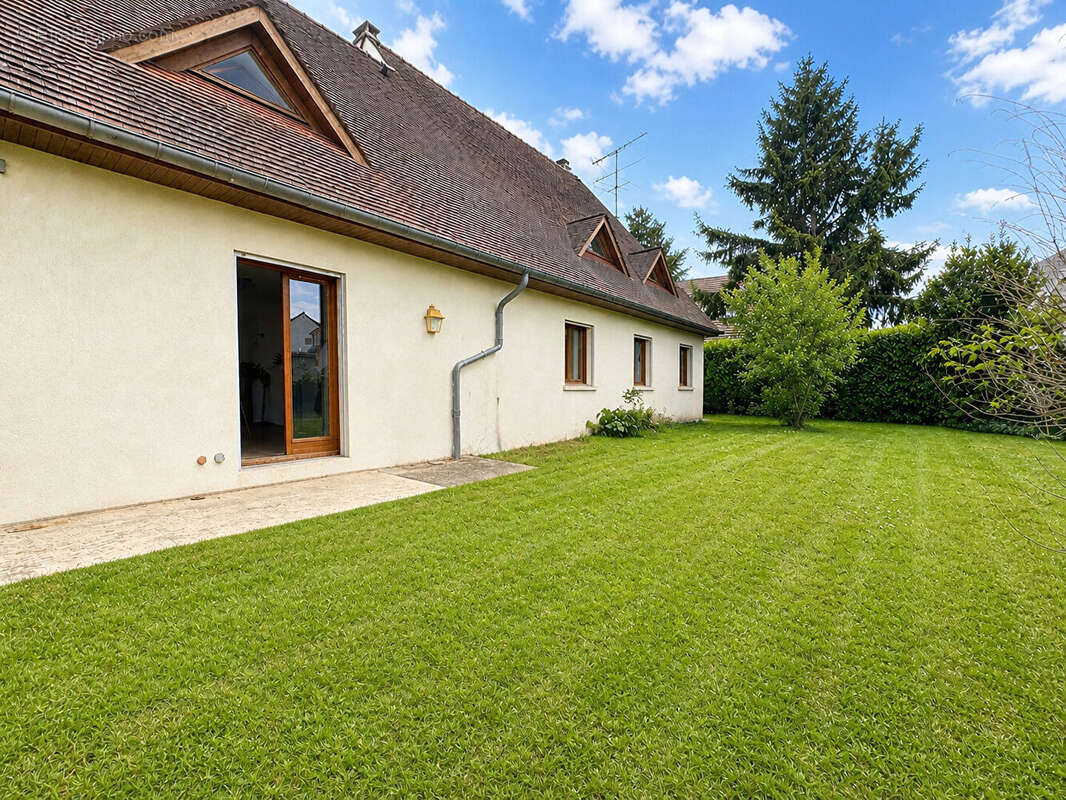 Maison à MONTGERON
