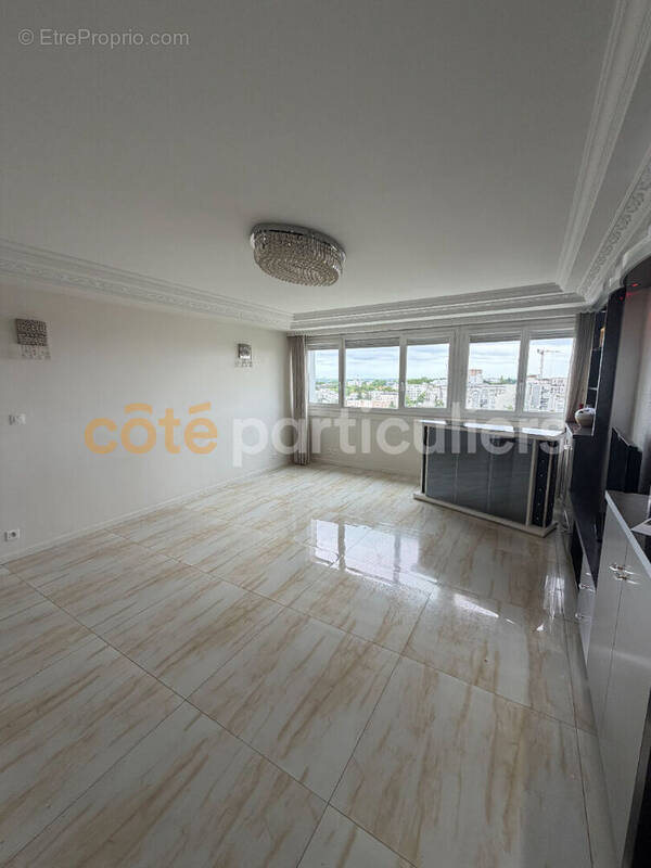 Appartement à ROSNY-SOUS-BOIS