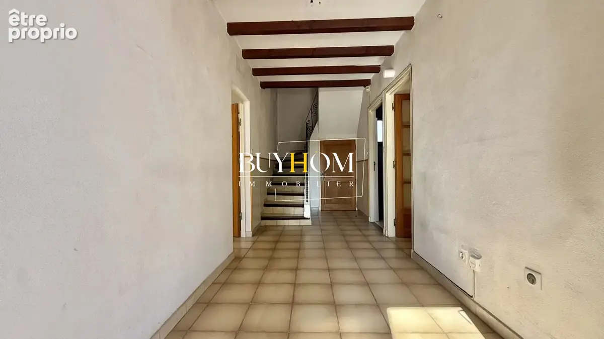 Maison 6 pièces 147 m² à vendre à L'isle-Sur-La-Sorgue (84800) - photo 4