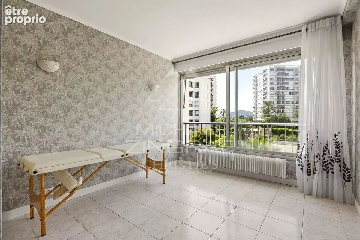 Antibes – exceptionnel appartement 7 pièces avec rooftop et vue mer panoramique - photo 25
