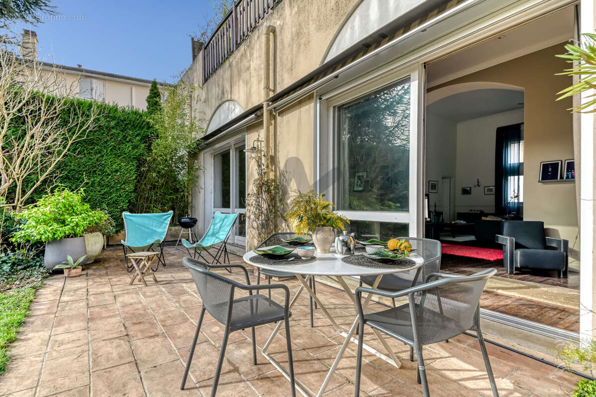 Appartement à SAINTE-FOY-LES-LYON