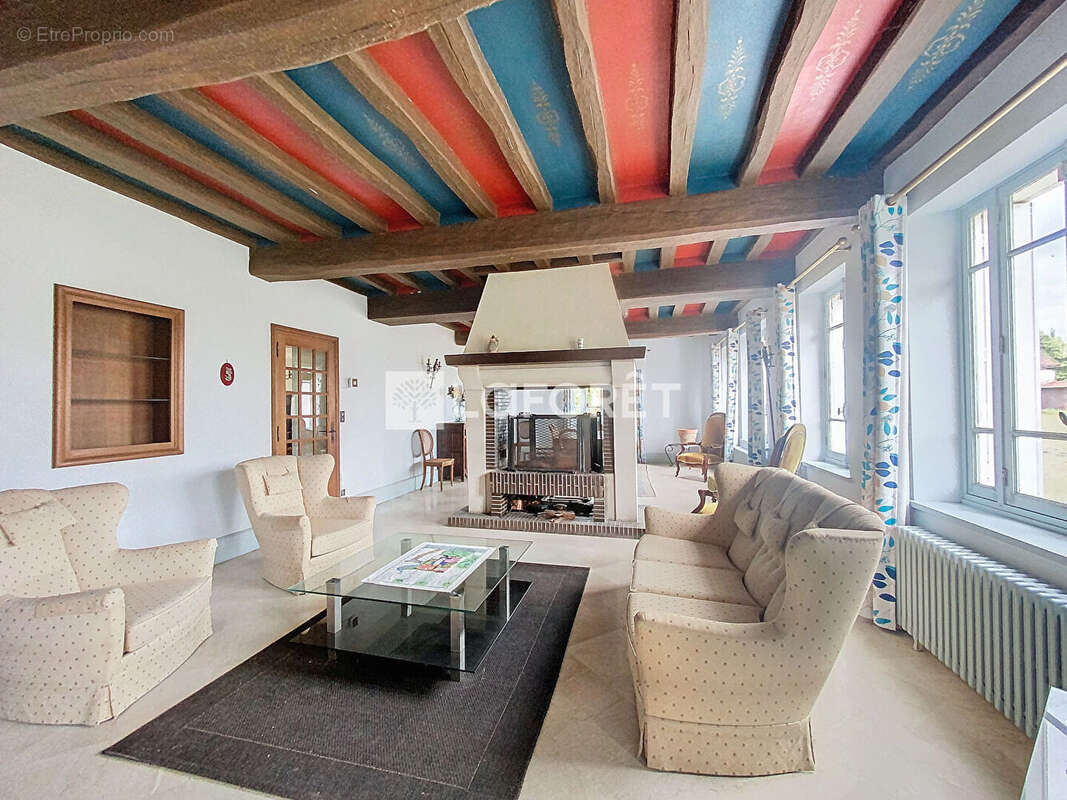 Maison à ILLIERS-L&#039;EVEQUE