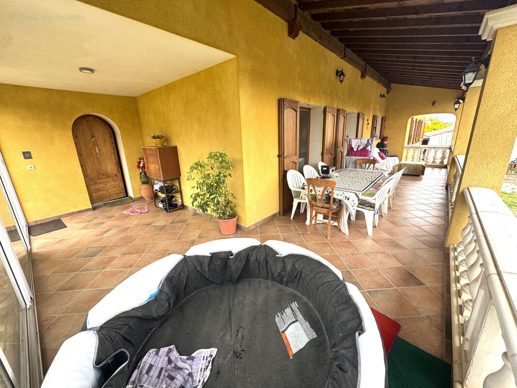 Maison à COLLOBRIERES