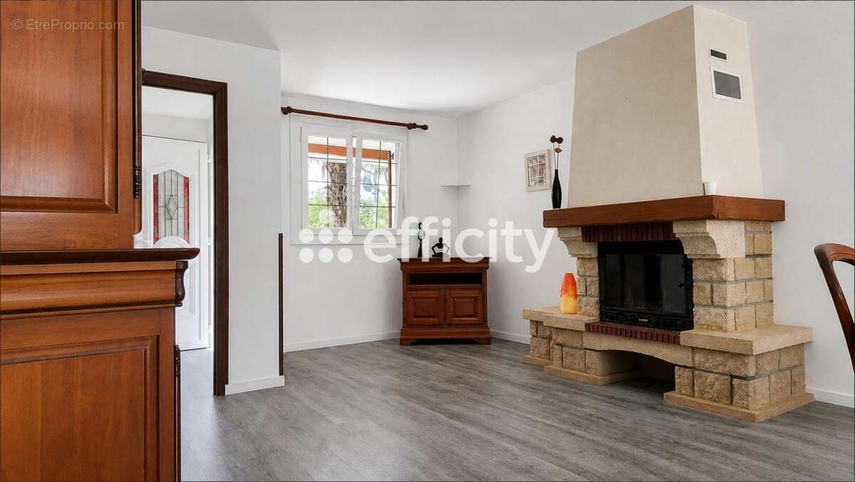 Maison 132 m² à Chelles  - photo 4