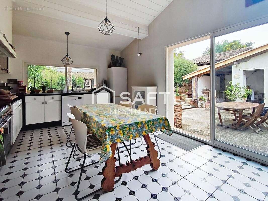 Photo 2 - Maison à SEGOUFIELLE