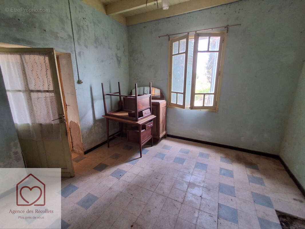 Maison et dépendance à révoner - photo 5