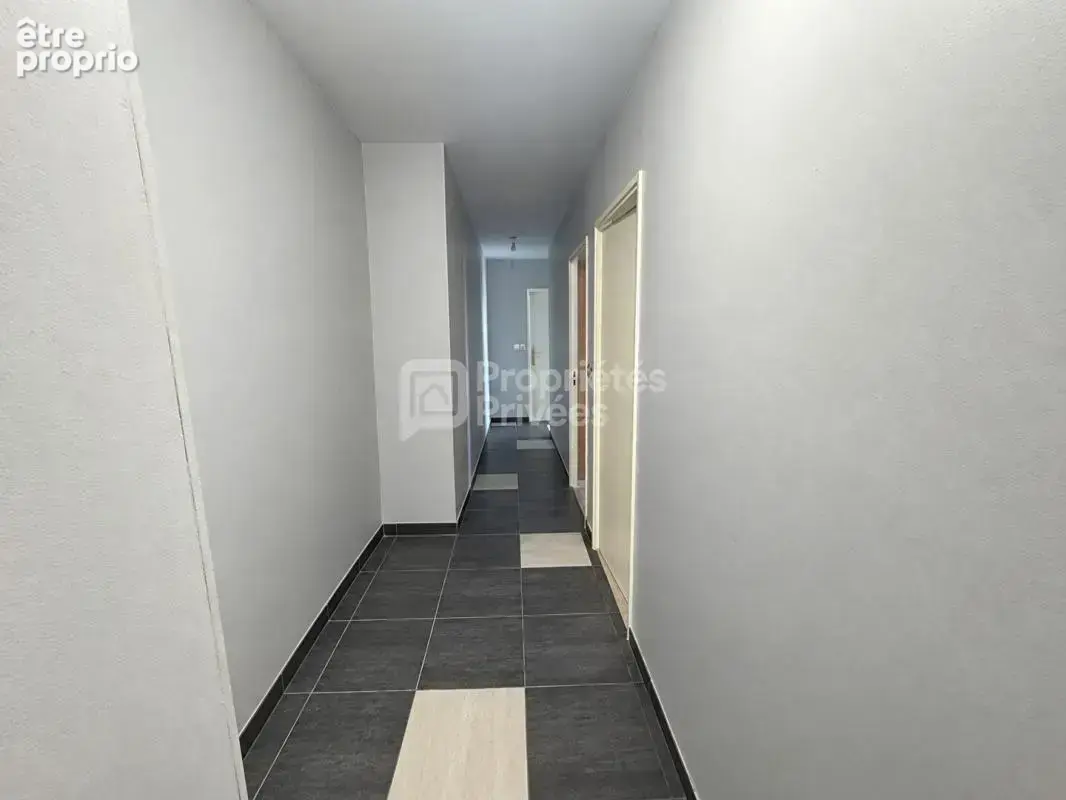 94000 créteil port - appartement 5 pièces rénové de 80 m² - 3 chambres + balcon + parking, vue port - photo 10