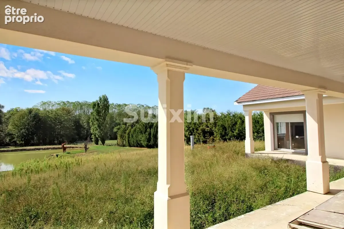 Maison contemporaine de 184 m² à GATEY - photo 4