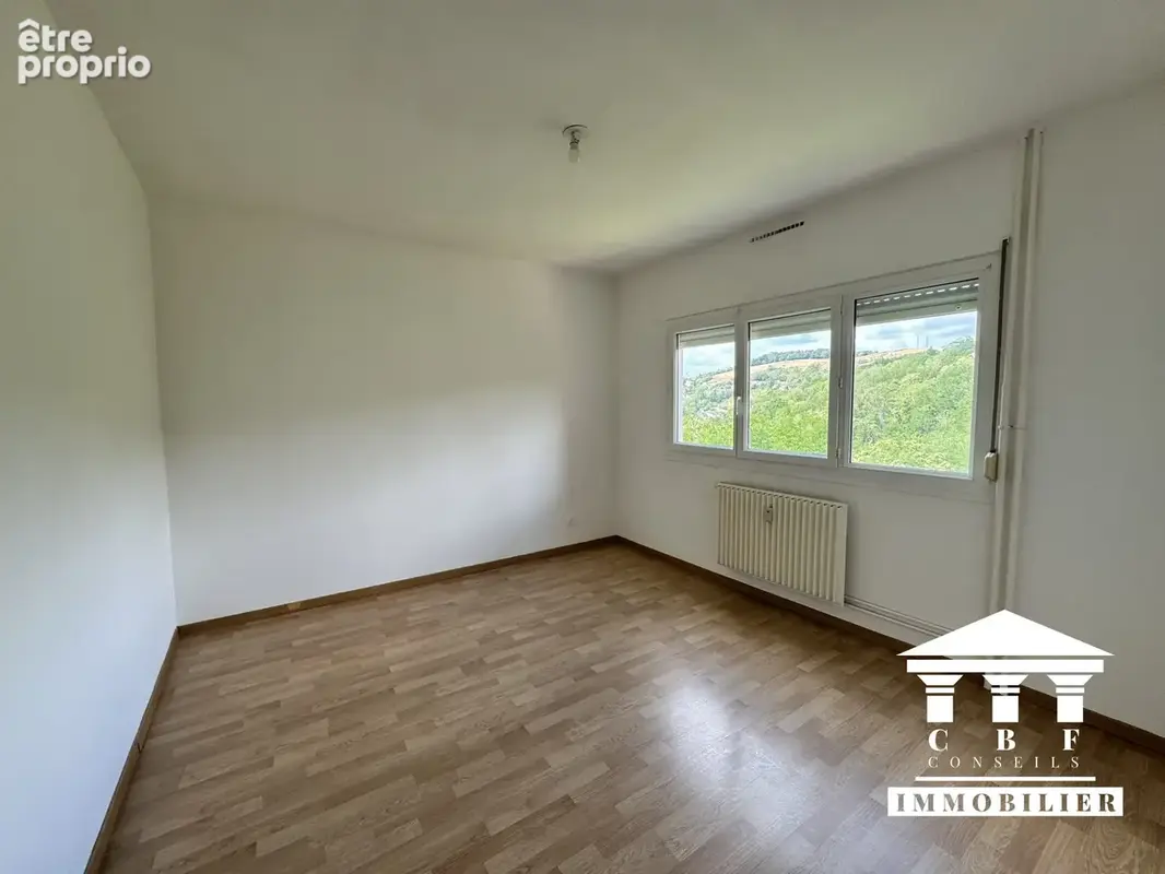 Appartement 61 m² à Le Creusot  - photo 7