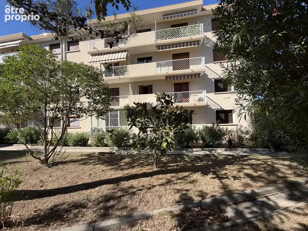 Appartement à LE PRADET