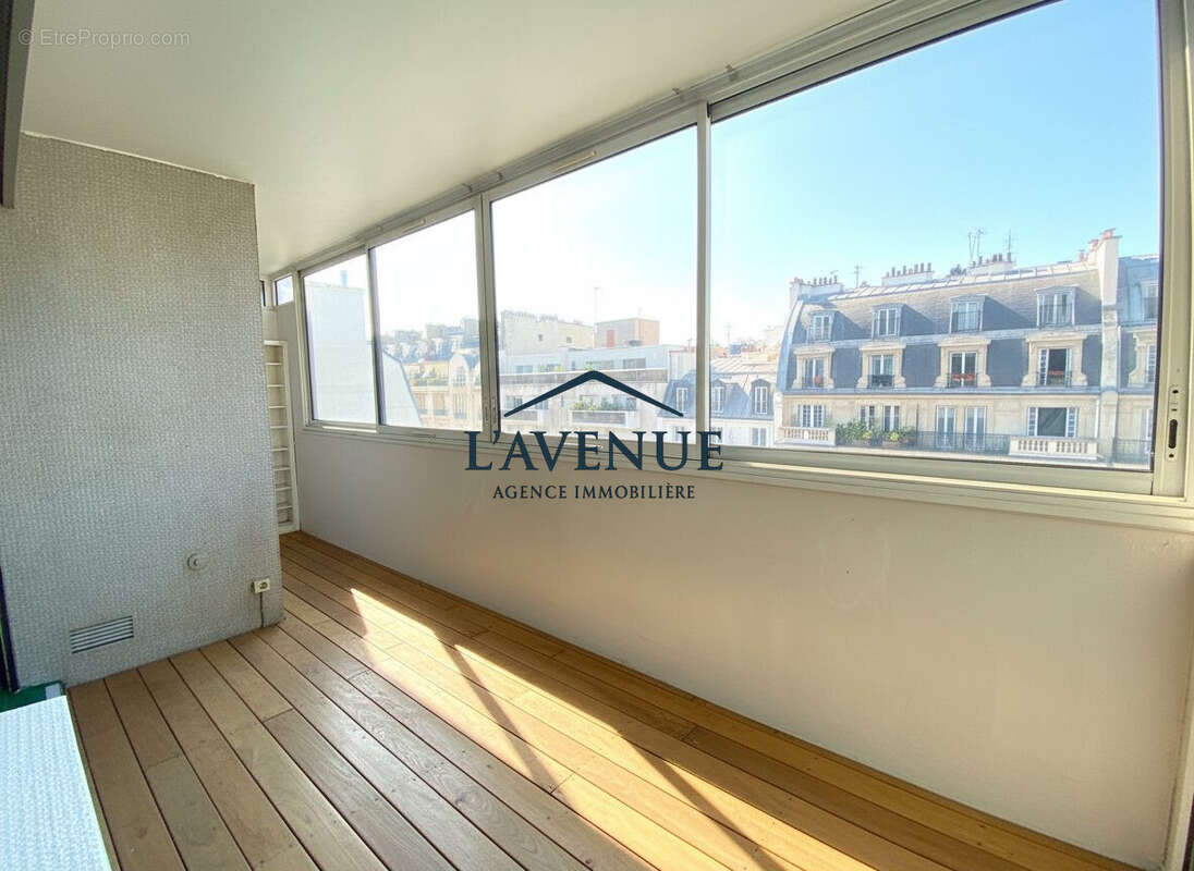 Appartement à PARIS-15E