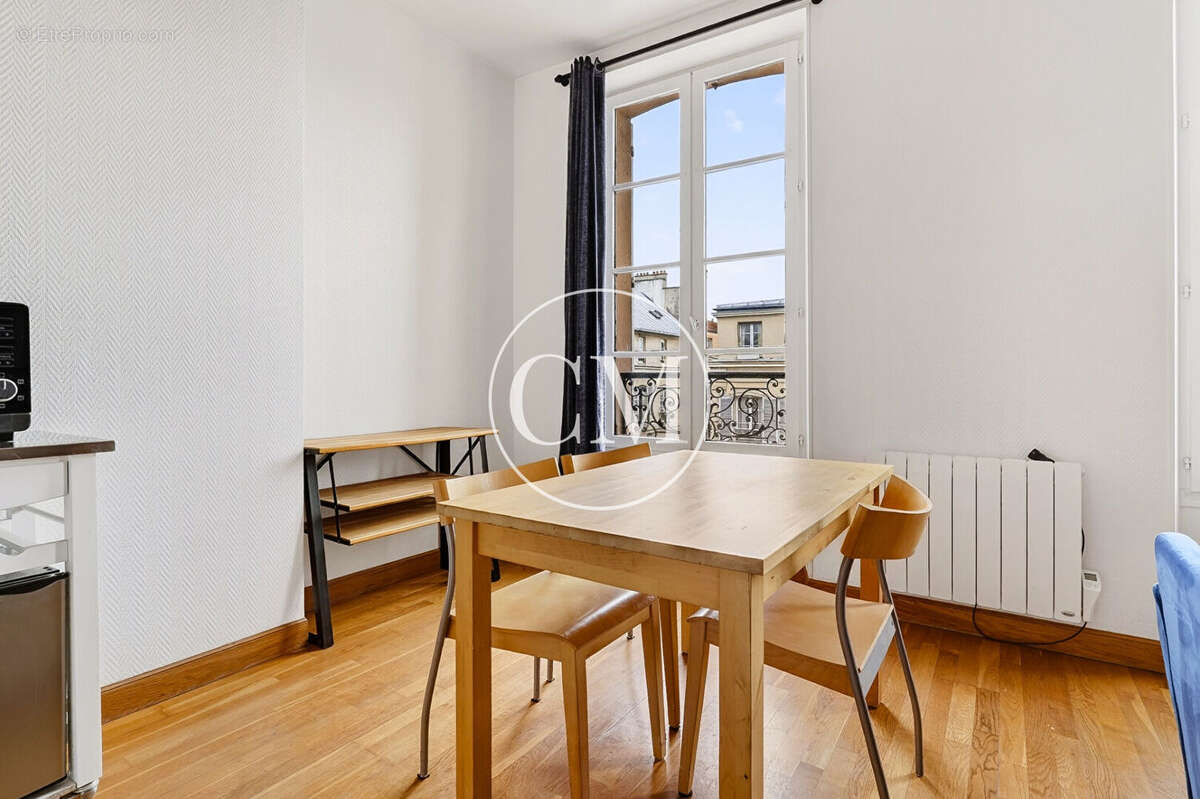 Appartement à VERSAILLES
