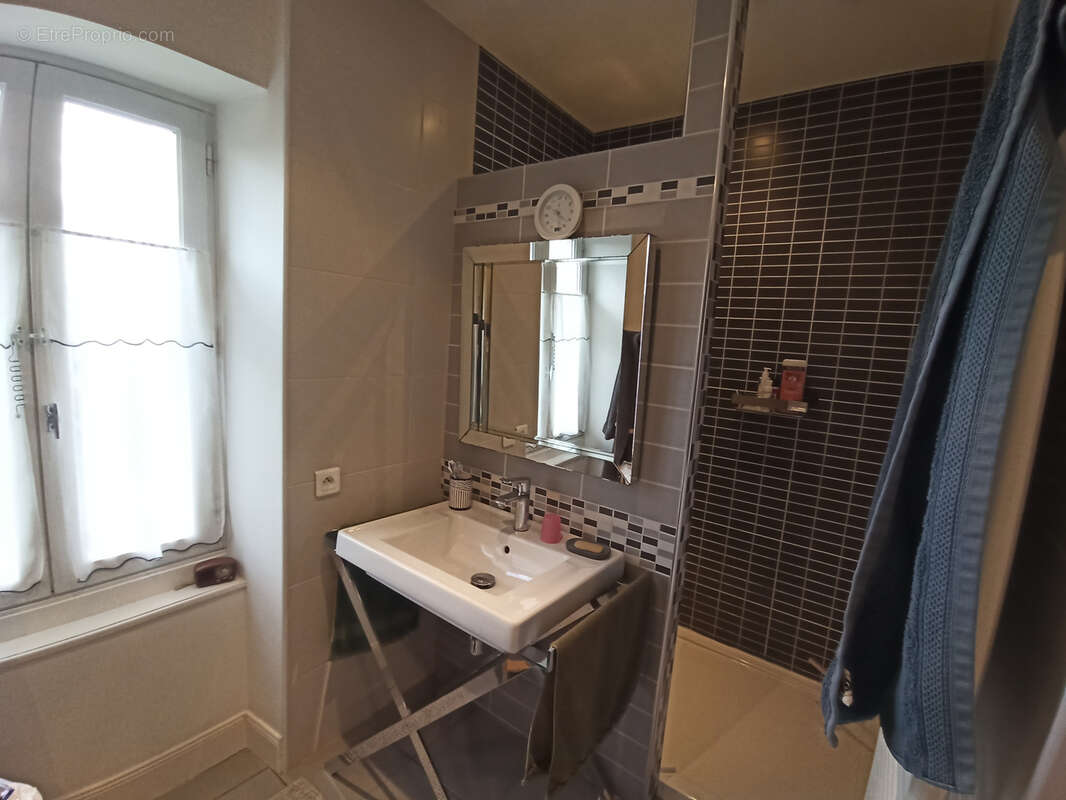 Maison à LABRUGUIERE