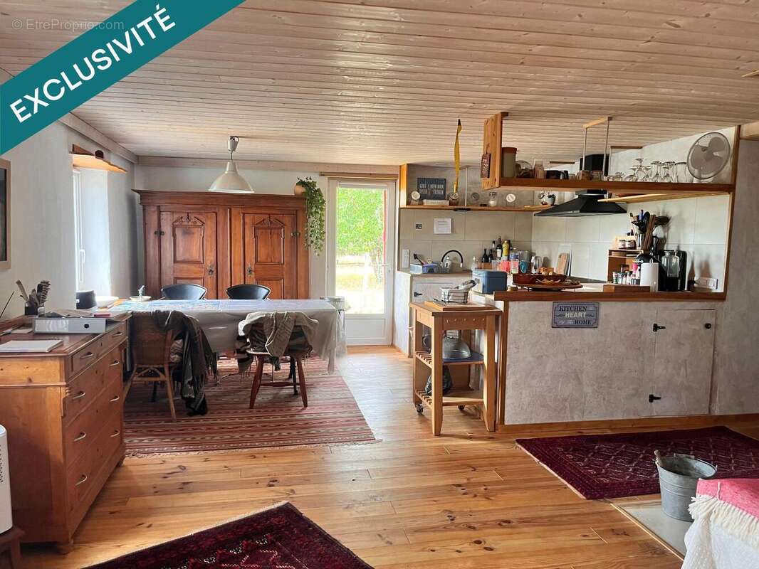 Maison 64 m² à Mouthier-En-Bresse  - photo 3