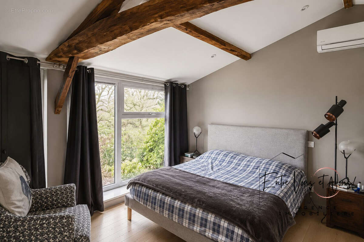 Maison 242 m² à Langon  - photo 8