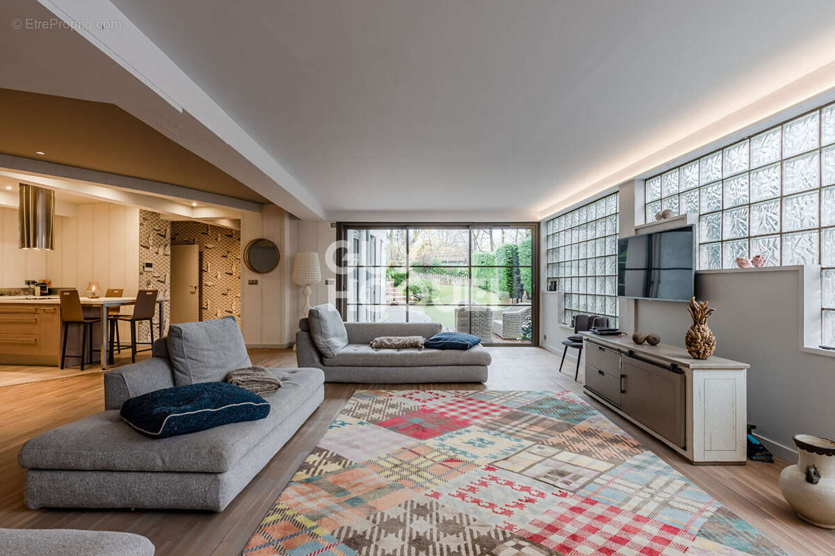 Appartement à SAINTE-FOY-LES-LYON