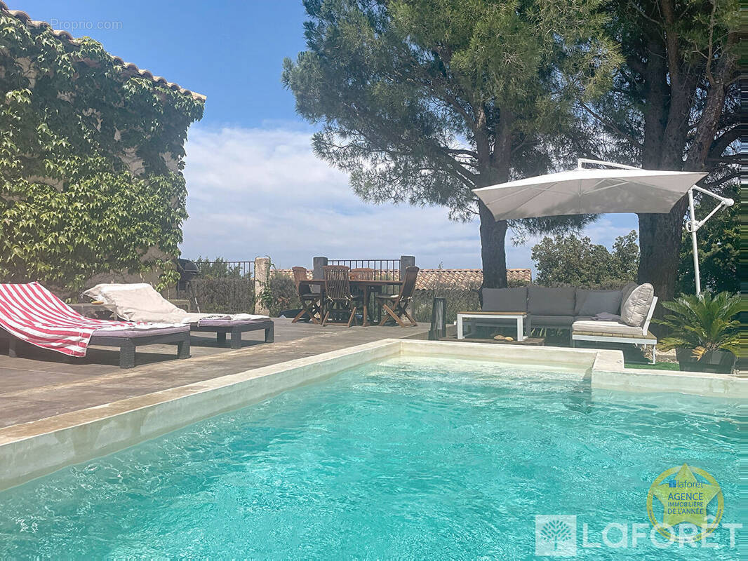 Maison à ROCHEFORT-DU-GARD