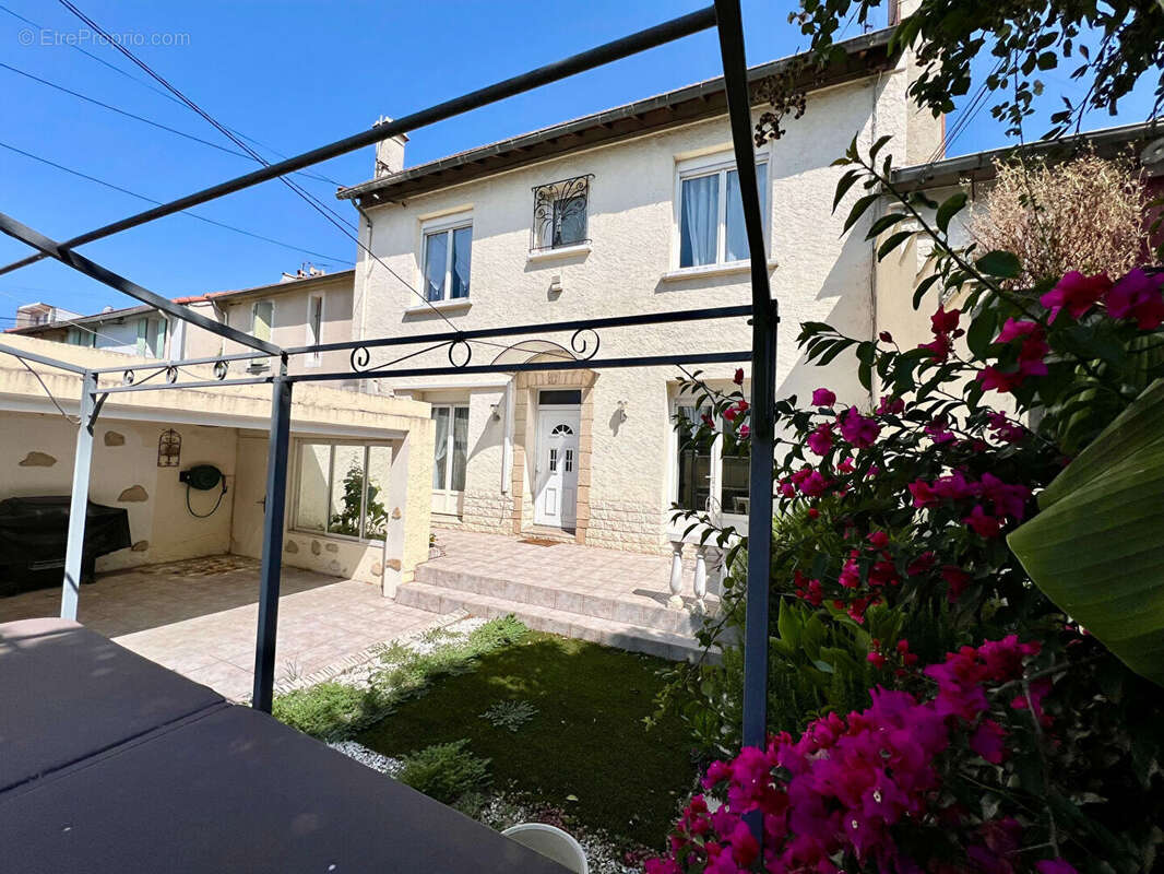 Maison à AVIGNON