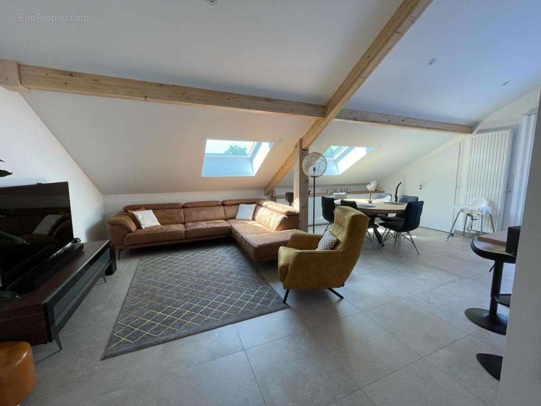 Appartement à DOUVAINE