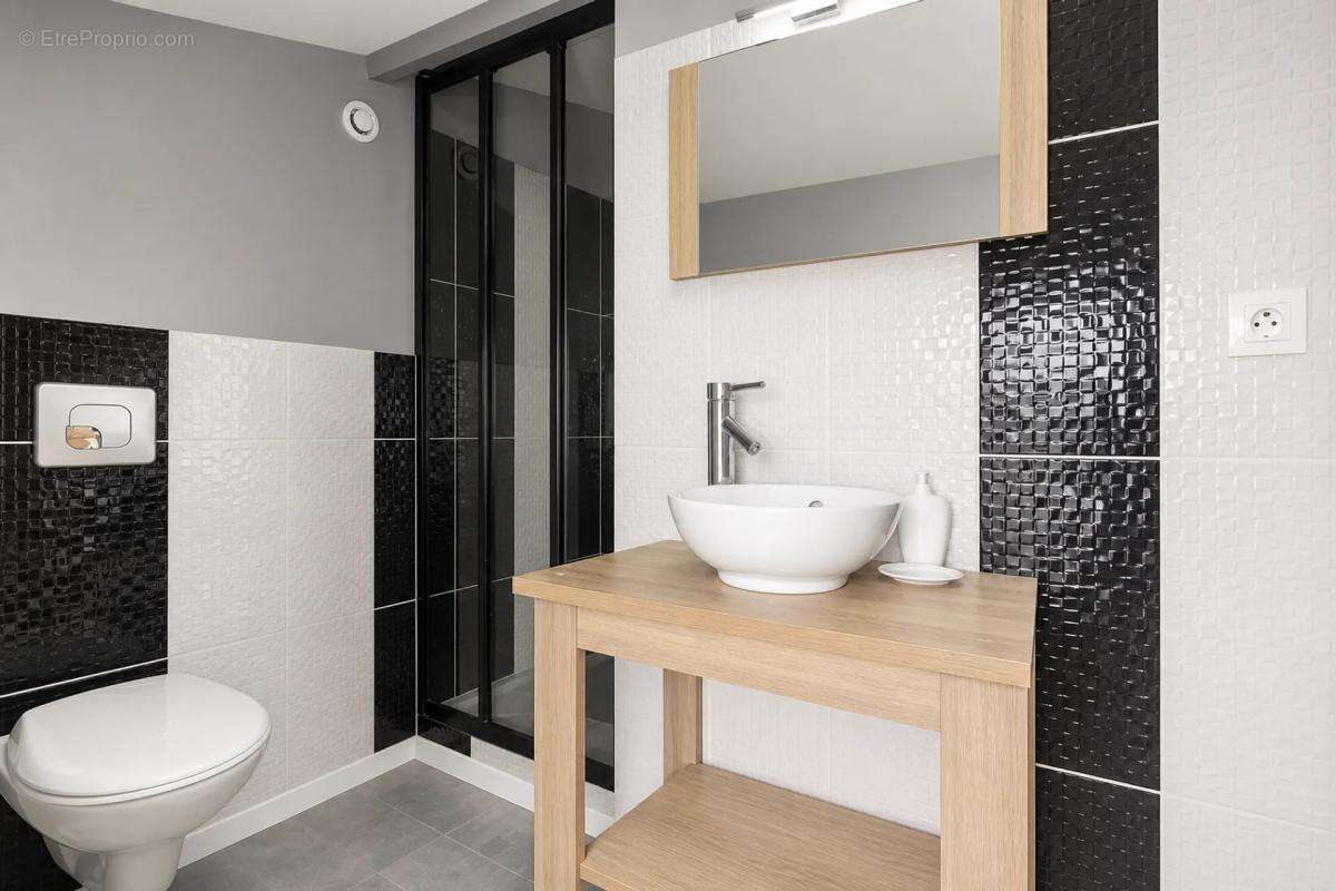 Maison de 6 pièces de 157 m² à Aigrefeuille-sur-Maine - photo 16