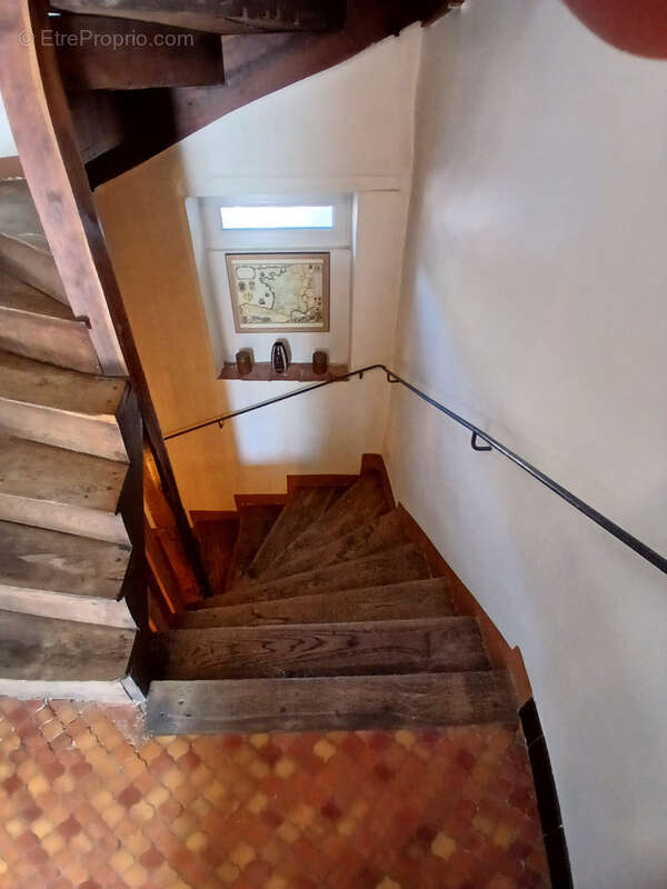 Lormes centre ville, maison de caractère avec 4 chambres et cour. Morvan. - photo 12