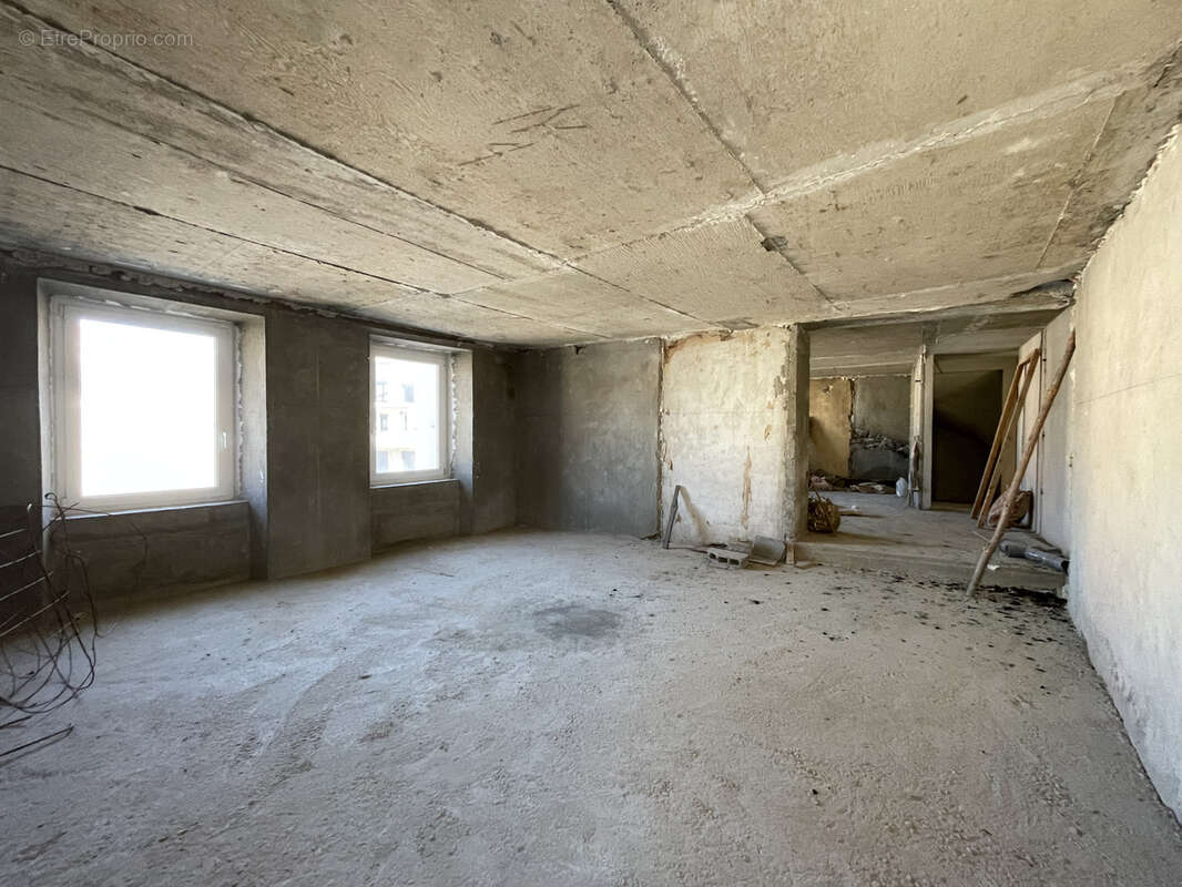 Immeuble - Centre d'Yssingeaux - photo 2