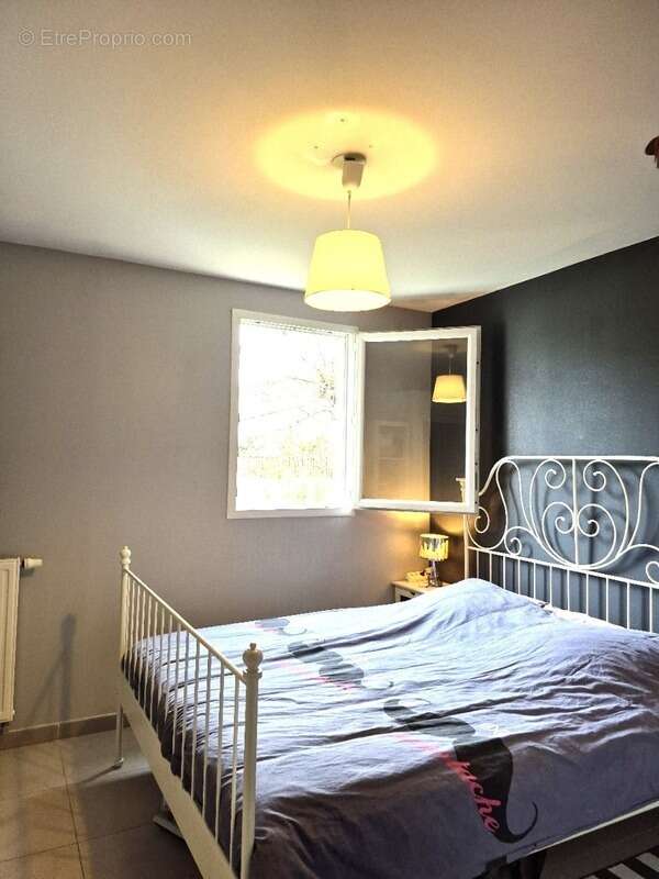 Appartement à MARSEILLE-11E