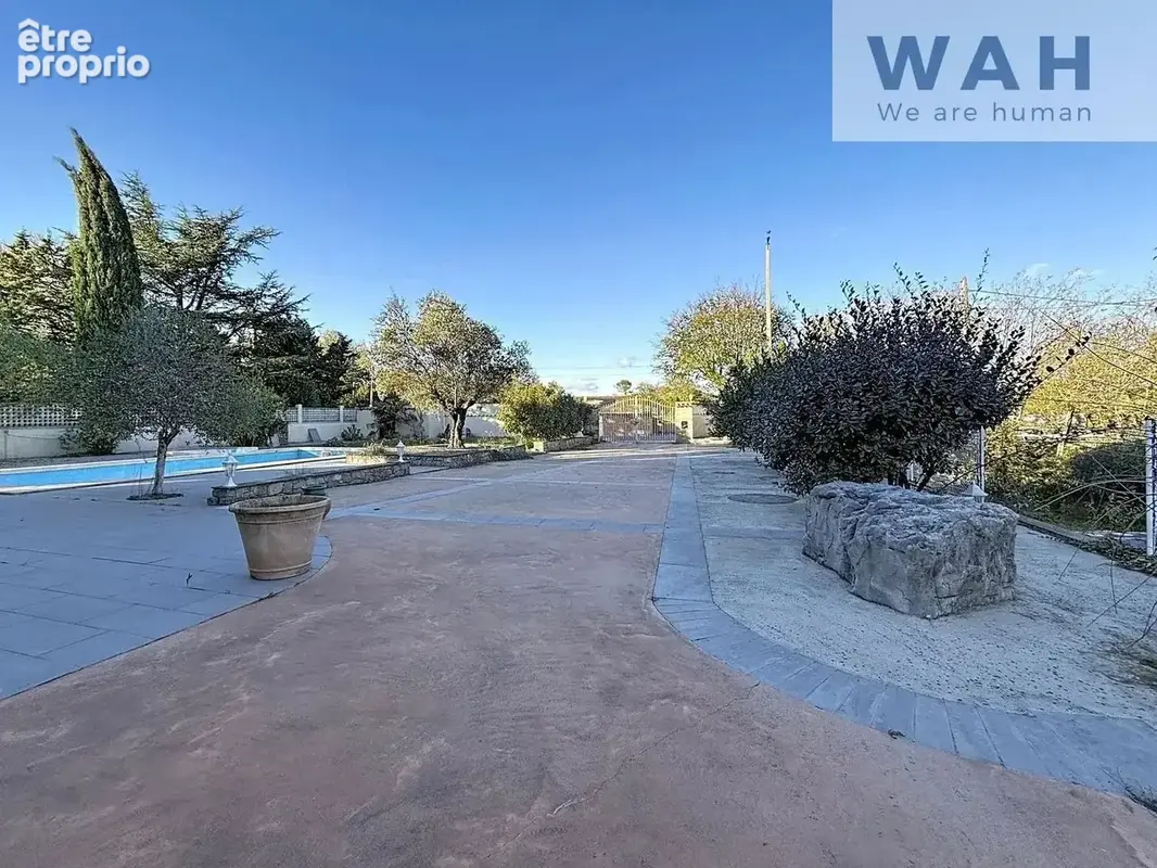 Maison 390m2 - Gros potentiel - Piscine - Terrain 1663m2 - S - photo 8