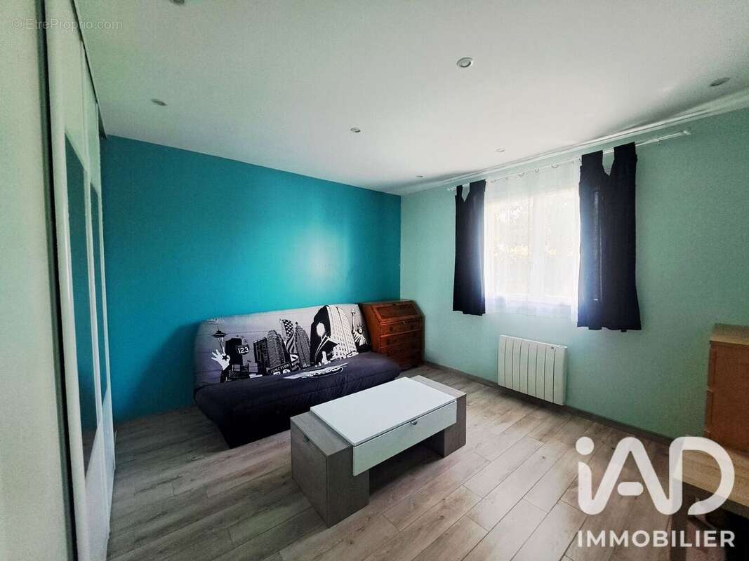 Maison 124 m² à Saint-Mard  - photo 5