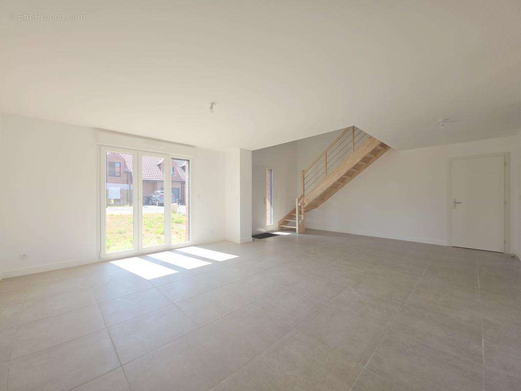 Maison 170 m² à Genech  - photo 2