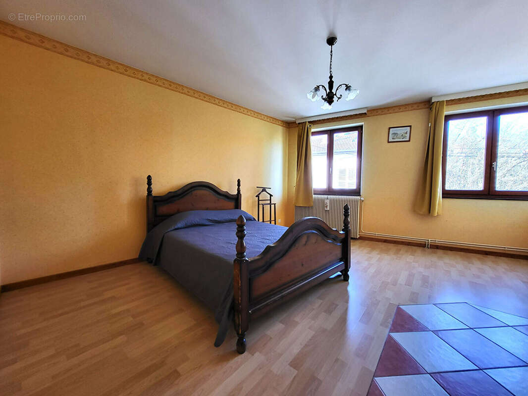 Maison à NOVEANT-SUR-MOSELLE