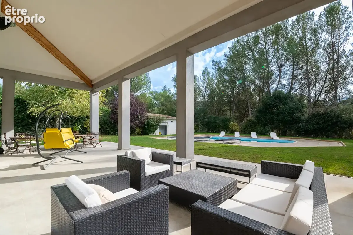 Auriol ? Villa de prestige 5 pièces 272 m² ? Piscine ? Parc 5 000 m² - photo 4
