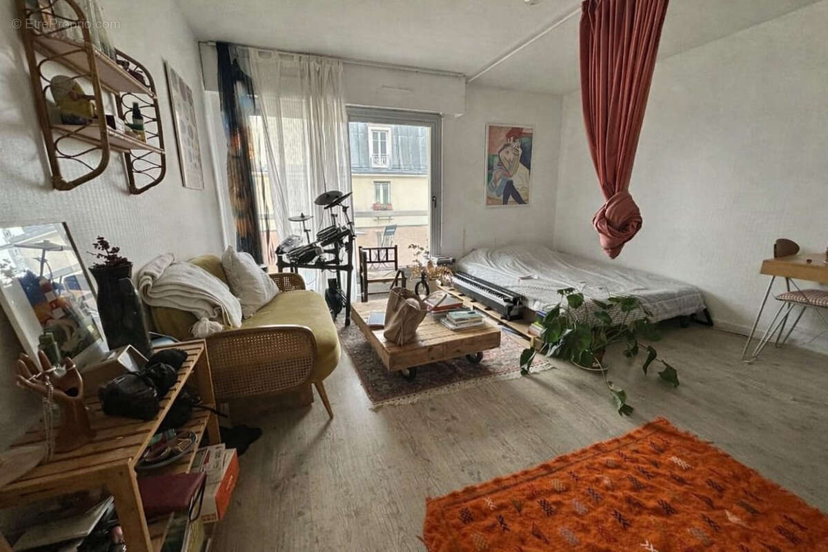 Appartement à PARIS-20E