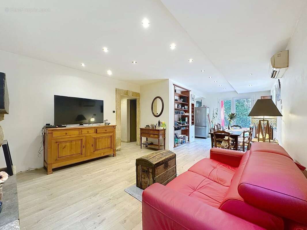 Maison à NANS-LES-PINS