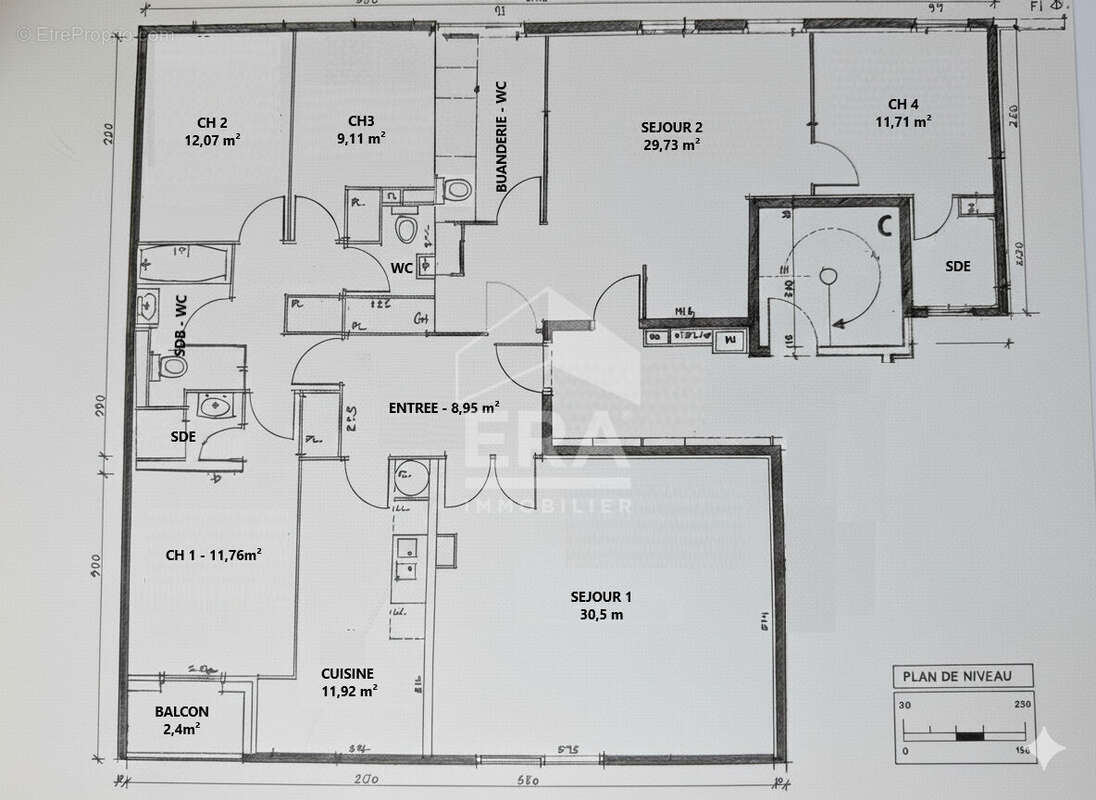 Appartement à LEVALLOIS-PERRET