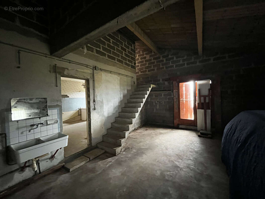 Maison à COUTRAS