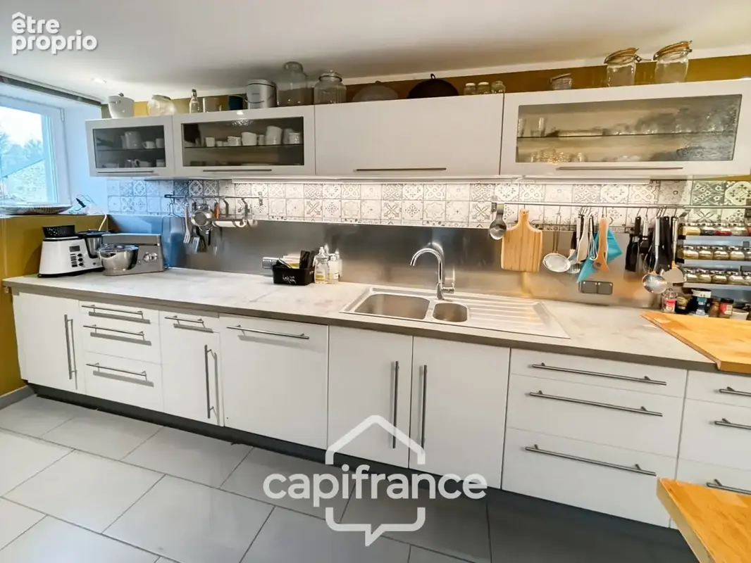 Dpt Creuse (23), à vendre Saint Vaury propriété de 590 m2 avec plusieurs logements possibles - Piscine - Dépendances - Terrain 1 - photo 4
