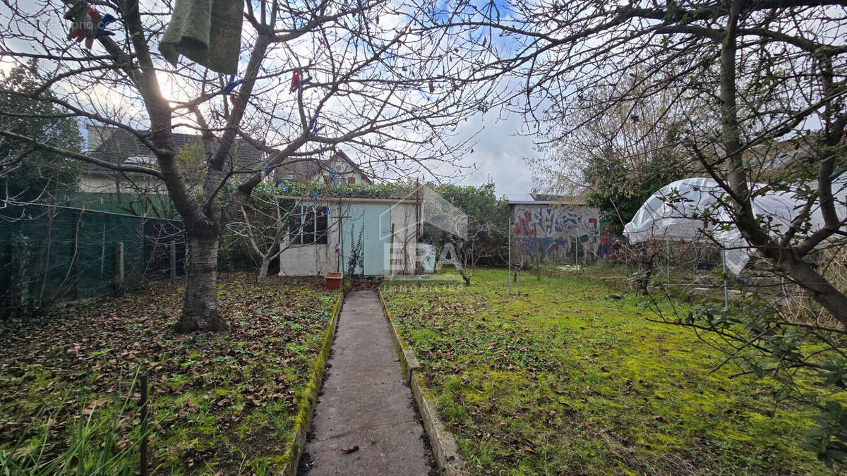 Maison à VIRY-CHATILLON